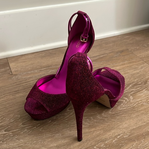 Glitter Fuchsia Pink Heels - Picture 1 of 5